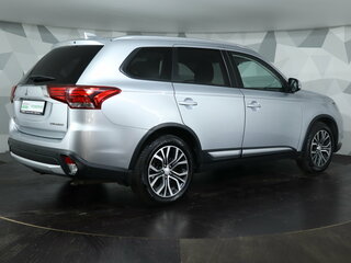 2018 Mitsubishi Outlander III Рестайлинг 2, серебристый, 1525000 рублей, вид 5