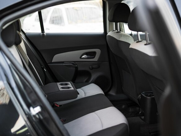 2012 Chevrolet Cruze I, чёрный, 570000 рублей - вид 9