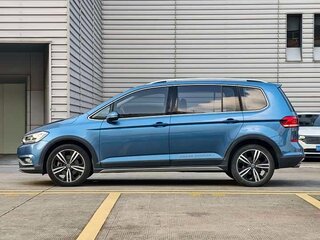 2022 Volkswagen Touran Cross L II, голубой, 1430000 рублей, вид 4