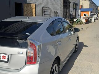 2014 Toyota Prius III Рестайлинг (XW30), серый, 1100000 рублей, вид 4
