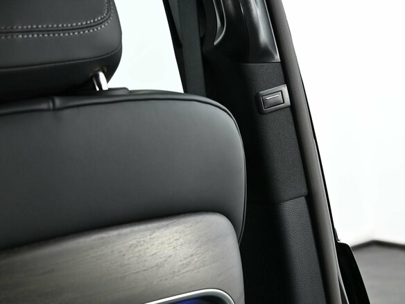2026 Mercedes-Benz V-Класс Extra Long 300 d экстра длинный III (W447) Рестайлинг 2, чёрный, 13900000 рублей - вид 27