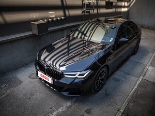 2022 BMW 5 серии 530i xDrive VII (G30/G31/G38) Рестайлинг, чёрный, 5850000 рублей, вид 1
