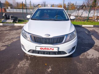 2013 Kia Rio III, белый, 725000 рублей, вид 1