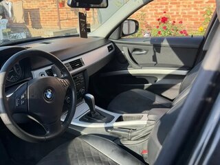 2009 BMW 3 серии 318i V (E90/E91/E92/E93) Рестайлинг, чёрный, 900000 рублей, вид 5