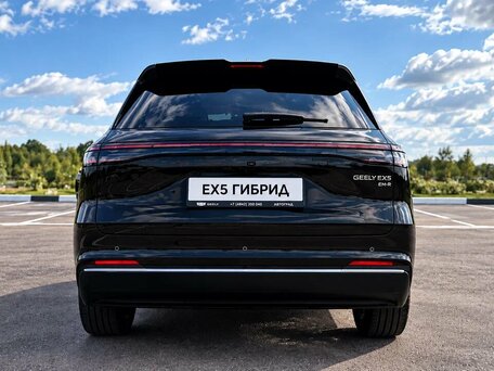 2026 Geely EX5 Гибрид EM-R, чёрный, 3829990 рублей, вид 4