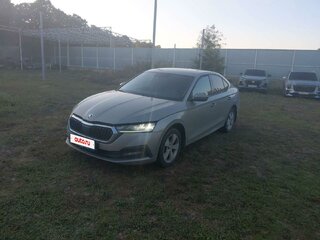 2021 Skoda Octavia IV (A8), коричневый, 1690000 рублей, вид 2