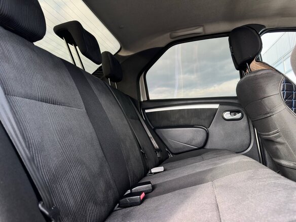 2013 Renault Logan I Рестайлинг, бежевый, 650000 рублей - вид 3