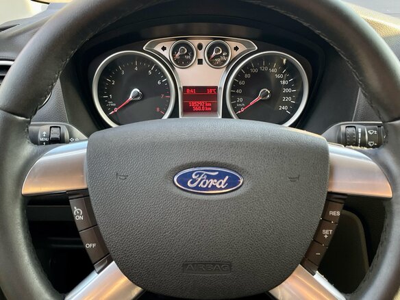 2008 Ford Focus II Рестайлинг, серый, 530000 рублей - вид 24