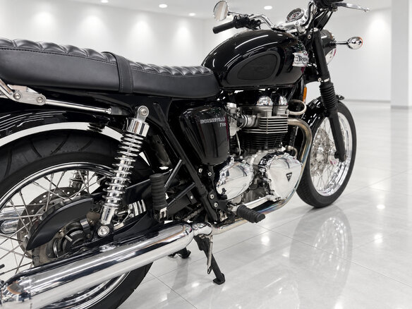 2007 Triumph Bonneville T100, чёрный, 459054 рублей - вид 11