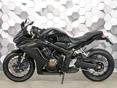 2021 Honda CBR 650R, чёрный, 879000 рублей, вид 4