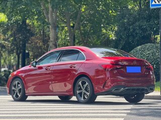 2023 Mercedes-Benz A-Класс 180 IV (W177) Рестайлинг, красный, 1585000 рублей, вид 4