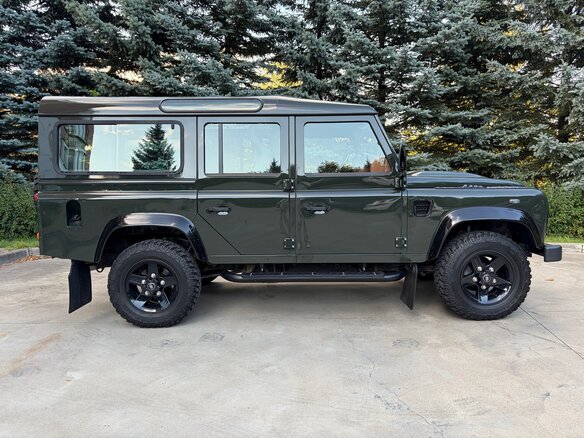 2013 Land Rover Defender 110 I Рестайлинг, зелёный, 7000000 рублей - вид 5