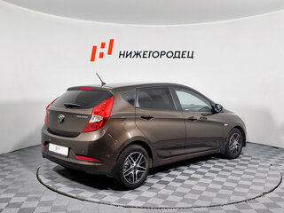 2015 Hyundai Solaris I Рестайлинг, коричневый, 919000 рублей, вид 5