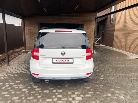 2014 Skoda Yeti I Рестайлинг, белый, 750000 рублей - вид 5