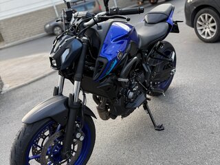 2023 Yamaha MT-07 (FZ-07), синий, 850000 рублей, вид 3