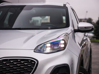 2019 Kia Sportage IV Рестайлинг, серебристый, 2449000 рублей, вид 2