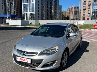 2012 Opel Astra J Рестайлинг, серебристый, 700000 рублей, вид 1