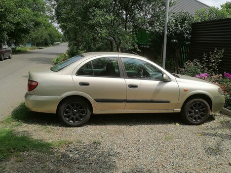 2002 Nissan Almera II (N16) Рестайлинг, золотистый, 339000 рублей, вид 2