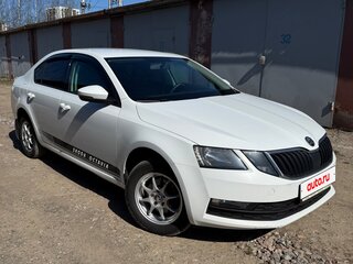 2019 Skoda Octavia III (A7) Рестайлинг, белый, 1600000 рублей, вид 1