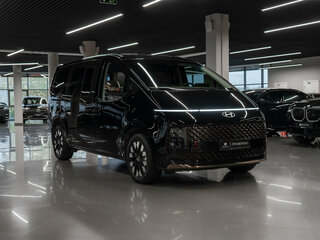 2025 Hyundai Staria I, чёрный, 5700000 рублей, вид 2