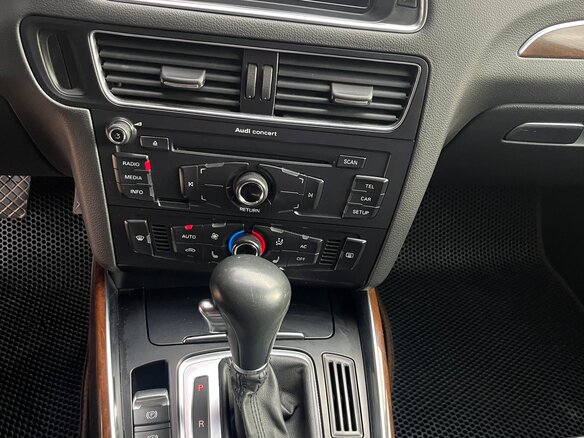 2010 Audi Q5 I (8R), коричневый, 1650000 рублей - вид 9