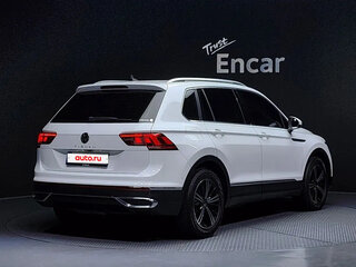 2021 Volkswagen Tiguan Allspace II Рестайлинг, белый, 2000606 рублей, вид 3