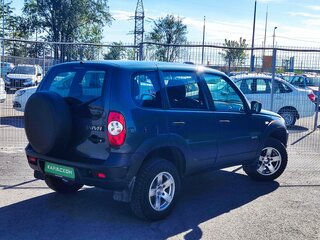 2016 Chevrolet Niva I Рестайлинг, зелёный, 760000 рублей, вид 2