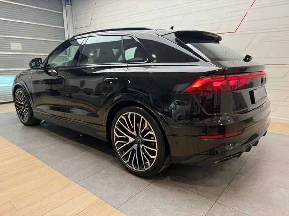 2026 Audi Q8 45 TDI I (4M) Рестайлинг, чёрный, 17490000 рублей - вид 5