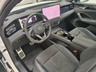 2026 Volkswagen Tiguan L Pro III (China Market), белый, 4850000 рублей, вид 3