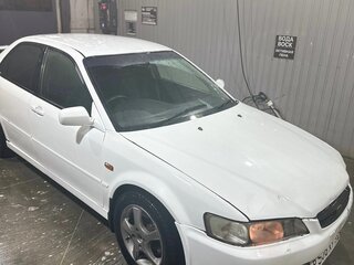 2001 Honda Torneo, белый, 290000 рублей, вид 1