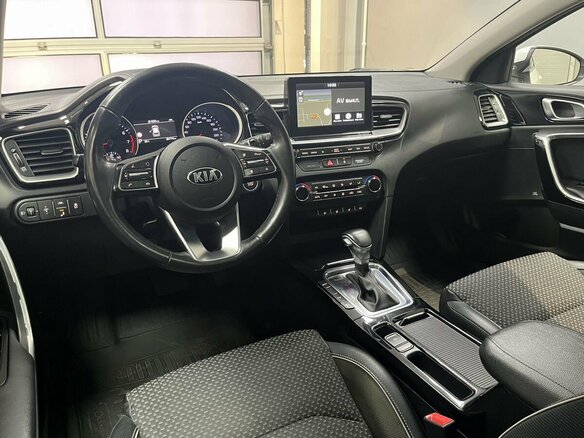 2019 Kia Ceed III, белый, 1875000 рублей - вид 8