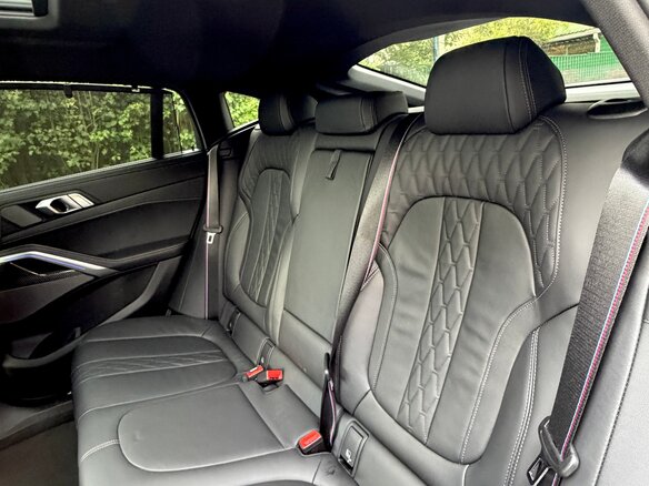 2025 BMW X6 30d III (G06) Рестайлинг, серый - вид 24