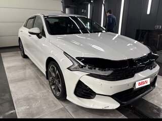 2020 Kia K5 III, белый, 1850000 рублей, вид 1