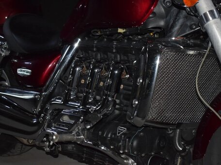 2006 Triumph Rocket III, красный, 800000 рублей, вид 3