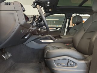 2026 Porsche Cayenne III Рестайлинг, чёрный, 22990000 рублей, вид 2