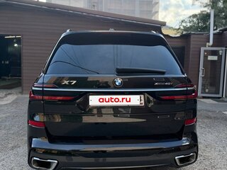 2022 BMW X7 40i I (G07) Рестайлинг, чёрный, 11500000 рублей, вид 5