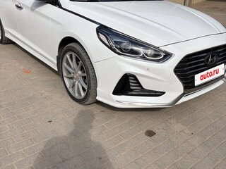 2019 Hyundai Sonata VII (LF) Рестайлинг, белый, 1700000 рублей, вид 4