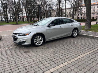 2022 Chevrolet Malibu IX Рестайлинг, серебристый, 1244740 рублей, вид 4