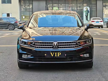 2025 Volkswagen Magotan B8 Рестайлинг, чёрный, 2000000 рублей, вид 2