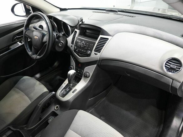 2012 Chevrolet Cruze I, бежевый, 609900 рублей - вид 8