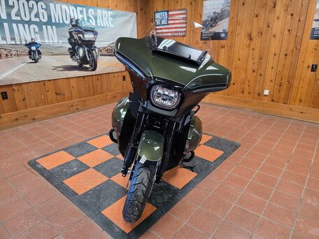 2026 Harley-Davidson Street Glide Limited, зелёный, 4487000 рублей, вид 3