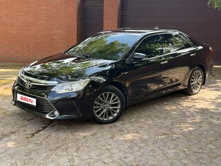 2015 Toyota Camry VII (XV50) Рестайлинг, чёрный, 1840000 рублей, вид 4