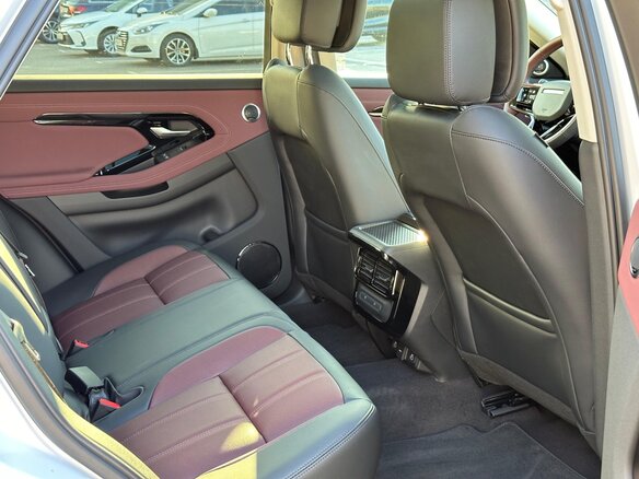 2025 Land Rover Range Rover Evoque L II Рестайлинг, белый, 6490000 рублей - вид 16