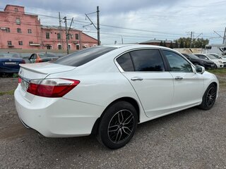 2013 Honda Accord IX, белый, 1283000 рублей, вид 4