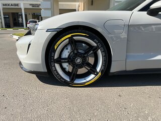 2021 Porsche Taycan I, серый, 4500000 рублей, вид 1