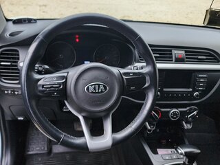 2018 Kia Rio IV, белый, 1250000 рублей, вид 5