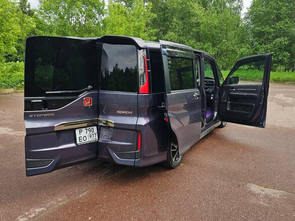 2015 Honda Stepwgn V, фиолетовый, 2050000 рублей - вид 17