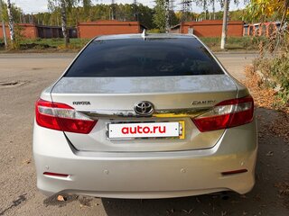 2012 Toyota Camry VII (XV50), серебристый, 1400000 рублей, вид 2