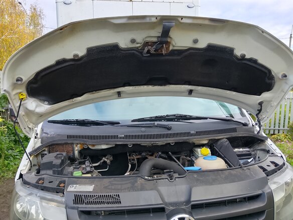 2011 Volkswagen Transporter, белый, 1100000 рублей - вид 20