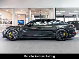 2026 Porsche Panamera Turbo S E-Hybrid III, зелёный, 32950000 рублей, вид 3